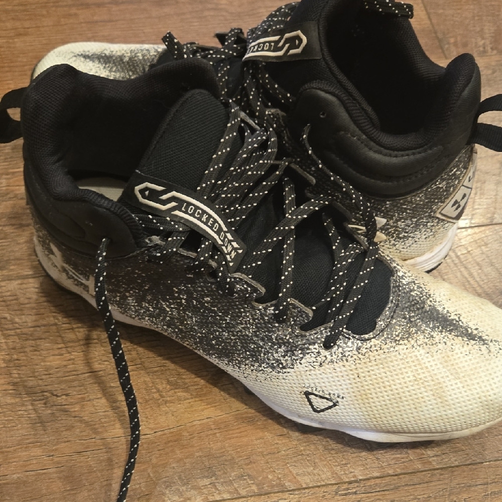 Under Armour Black and White  Cleats